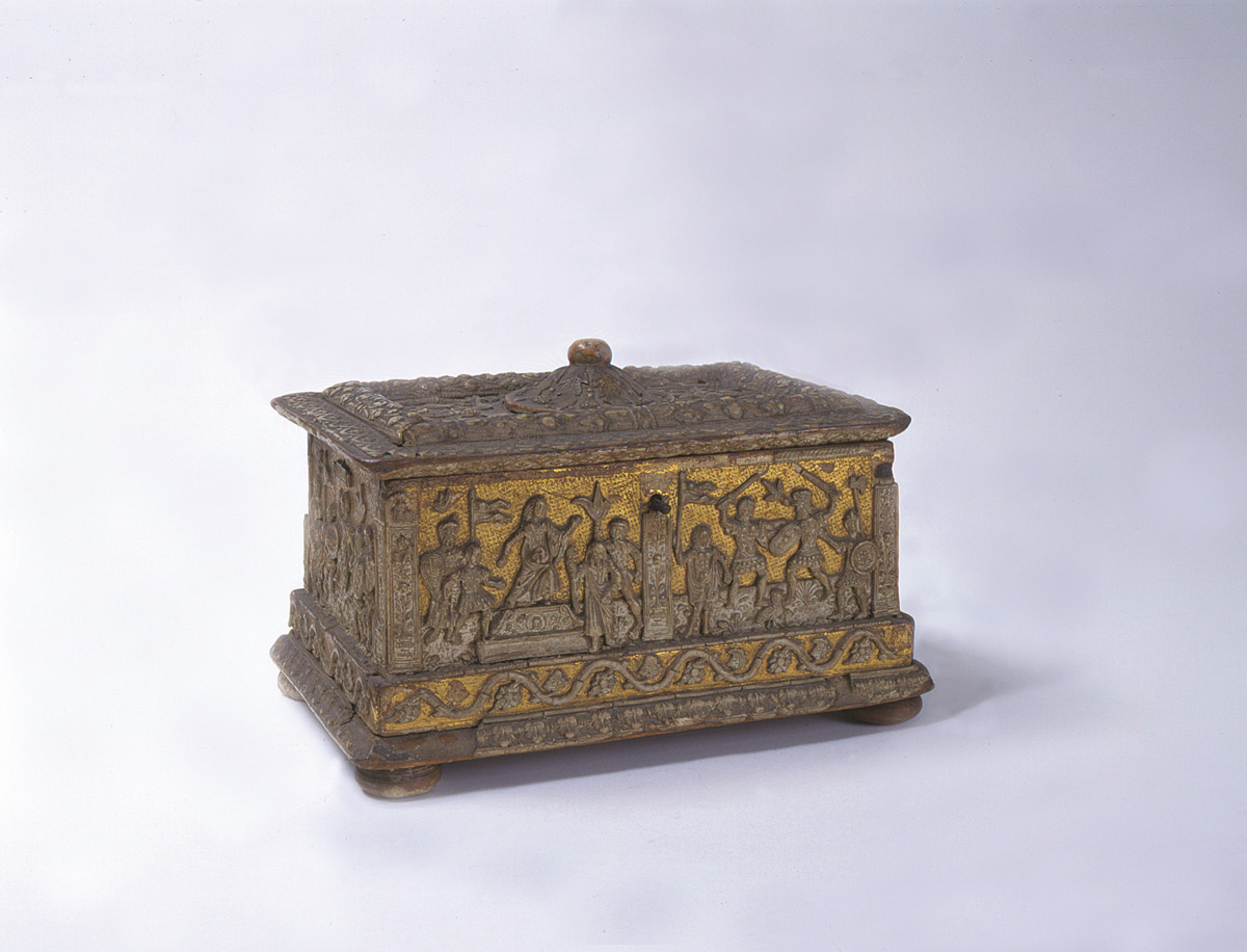 Cofre portátil Ateliê dos Temas Morais e de Amor Veneza Primeira metade do século XVI Madeira folheada a ouro, gesso e óxido de chumbo (pastiglia) 12,0 x 20,0 x 13,0 cm.