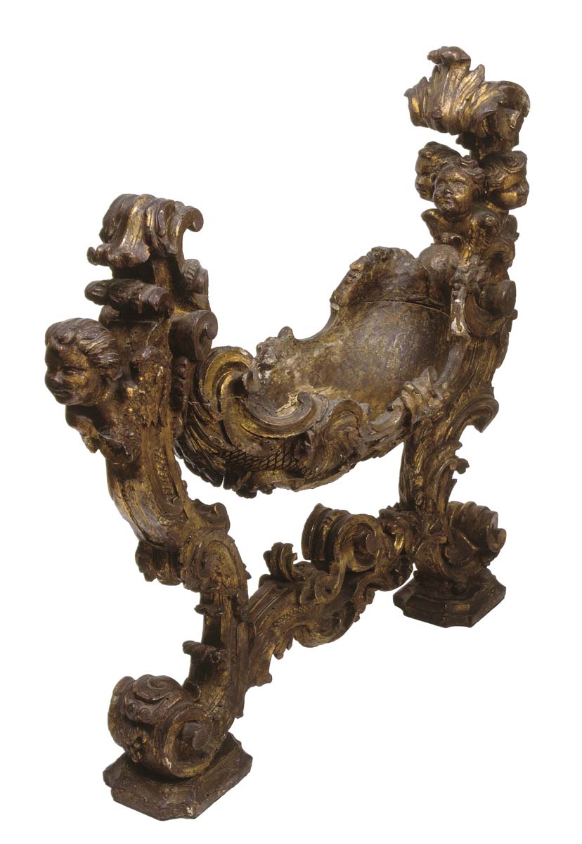 Berço estudo - século XVII, Itália -Madeira entalhada folheada a ouro - 690 x 780 x 225 cm